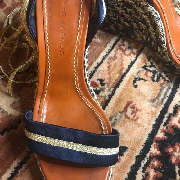 Marc Jacobs Navy and Gold Wedges, Size 38 Beautiful!! - Picture 3 of 6
